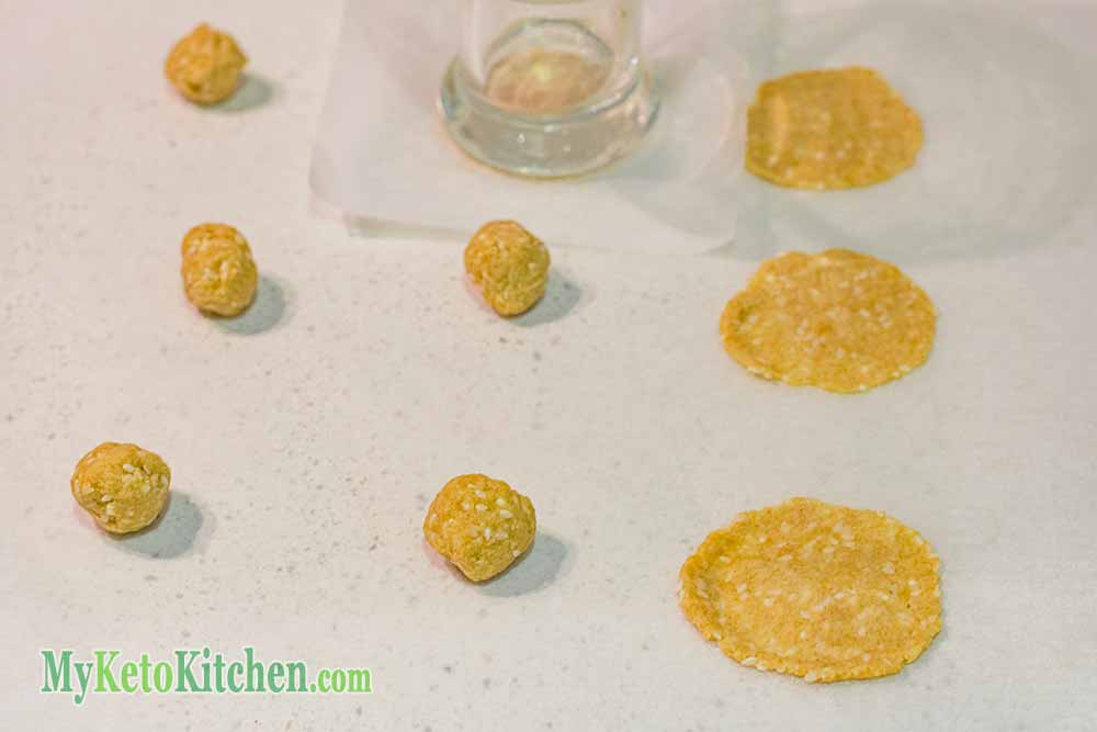 Sesame Sea Salt Low Carb Crackers My Keto Kitchen