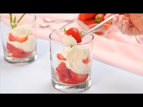 Strawberries Cream Romanoff - Low Carb, No Bake Dessert Recipe - EASY (4g Carbs)