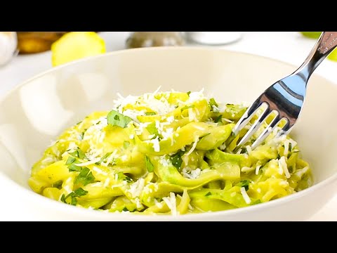 Keto Zoodles / Zucchini Noodles Recipe with Avocado Sauce - Light &amp; Tasty with Healthy Fats (Easy)