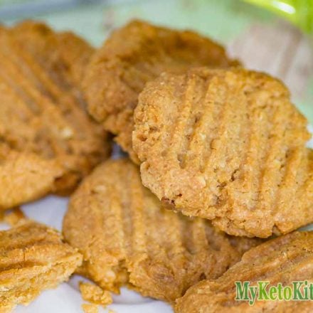 Low Carb Macadamia Nut Butter Cookies