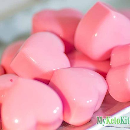Ketogenic Raspberry Cream Fat Bombs