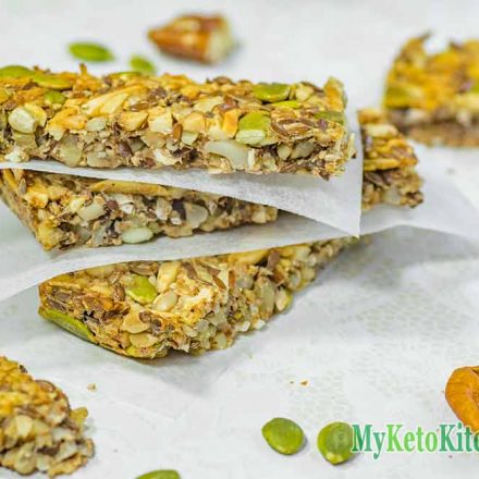 Low Carb Cinnamon Granola Bars