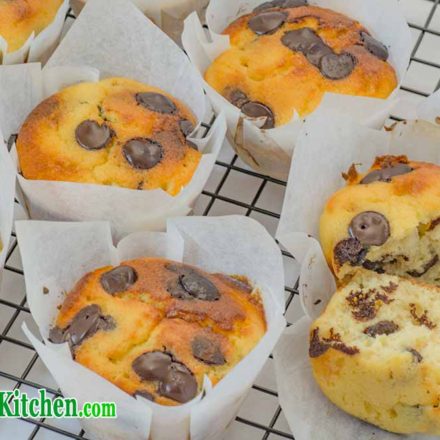 Low Carb Chocolate Chip Muffins