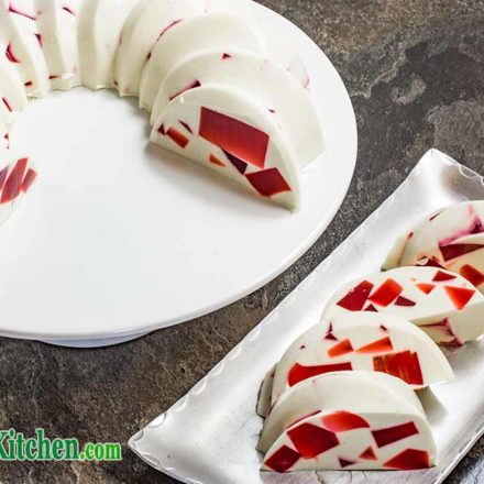 Low Carb Berry Vanilla Jello Ring