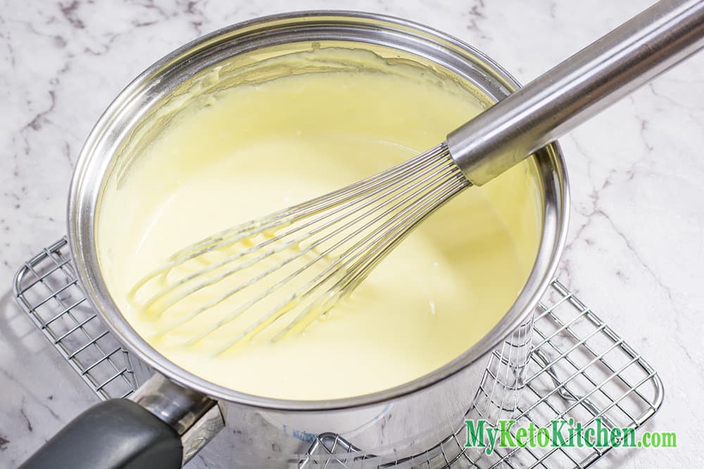 keto cheese sauce low-carb béchamel white sauce