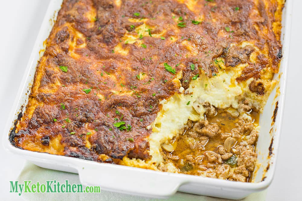 Keto Shepherd's Pie with Cheesy Cauliflower Topping