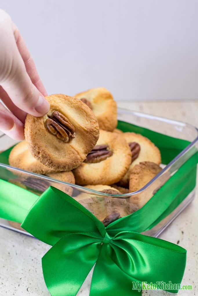 How to make Keto Pecan Cookies How to make Keto Pecan Cookies