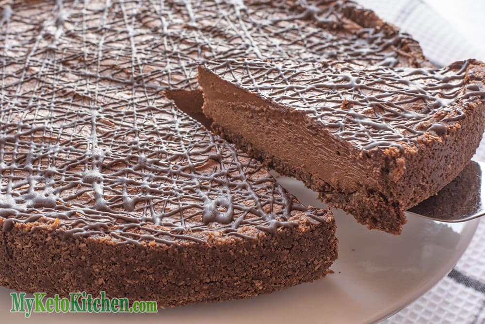 Low Carb No-Bake Chocolate Cheesecake