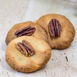 Keto Pecan Cookies