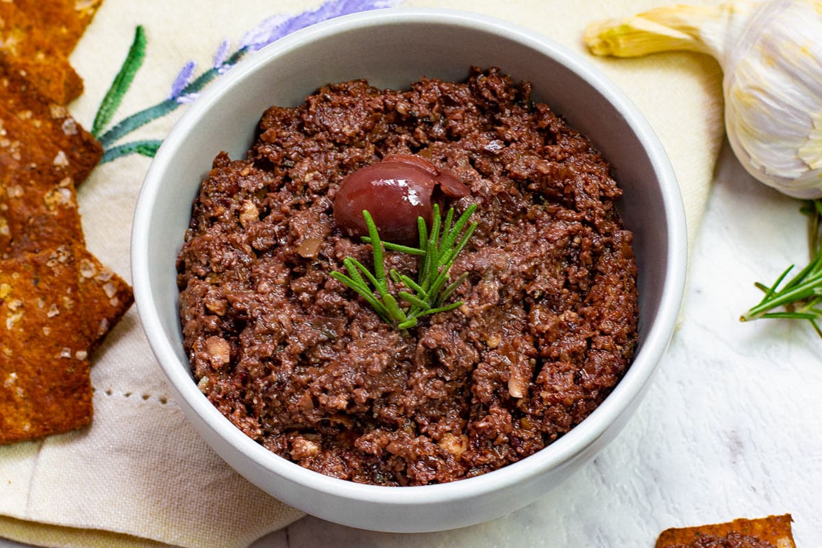 The Best Tapenade Olive Dip Recipe for Low Carb & Keto