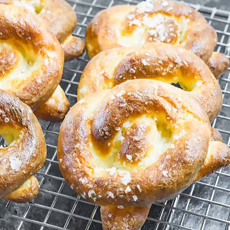 Best Keto Soft Pretzels Recipe The Original Low Carb German Delight!