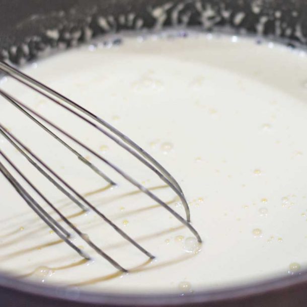 Easy LowCarb Keto Alfredo Sauce Creamy & Delicious