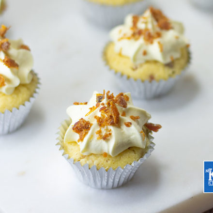 How to make low-carb keto maple bacon cupcakes