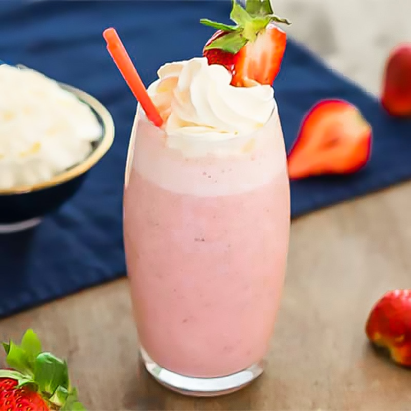 Keto Strawberry Smoothie in a Glass