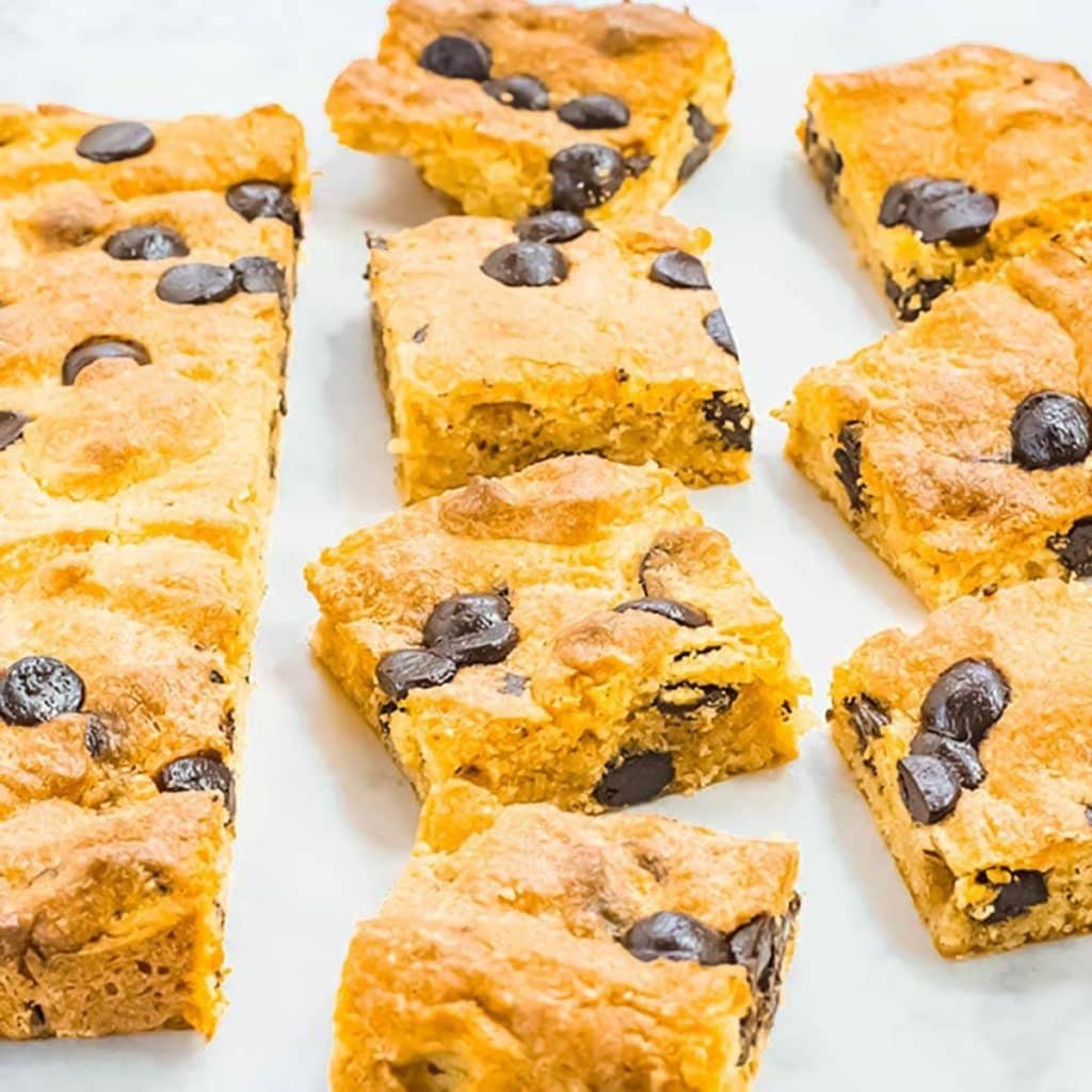 Keto blondies on baking paper.