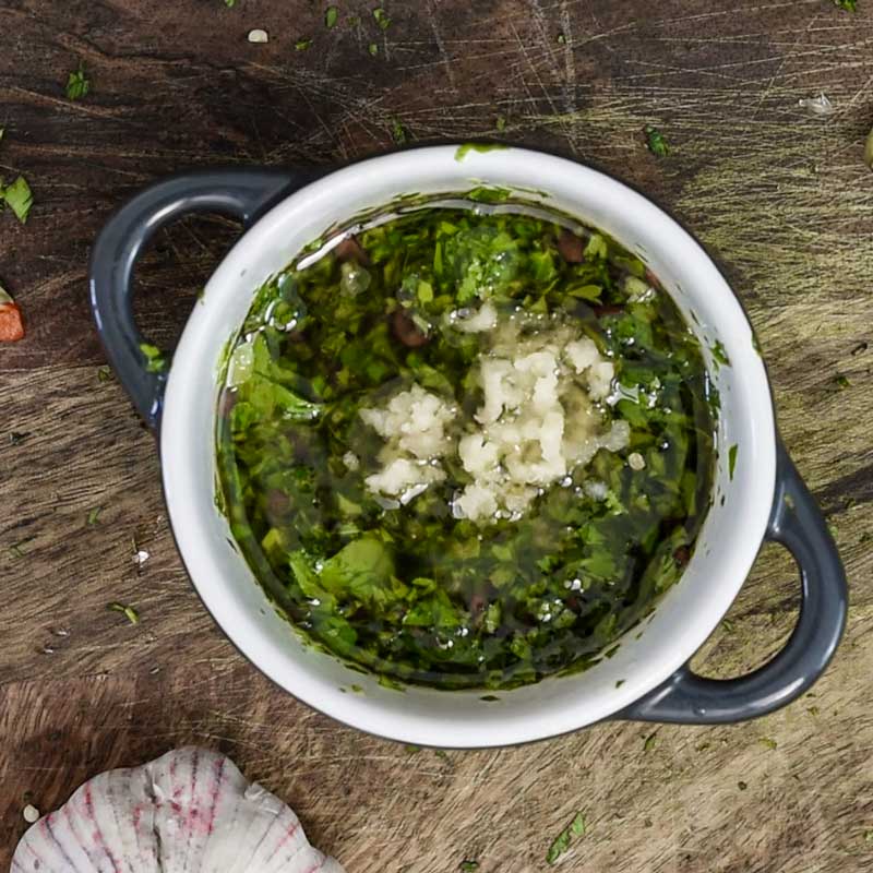 How to make authentic chimichurri sauce