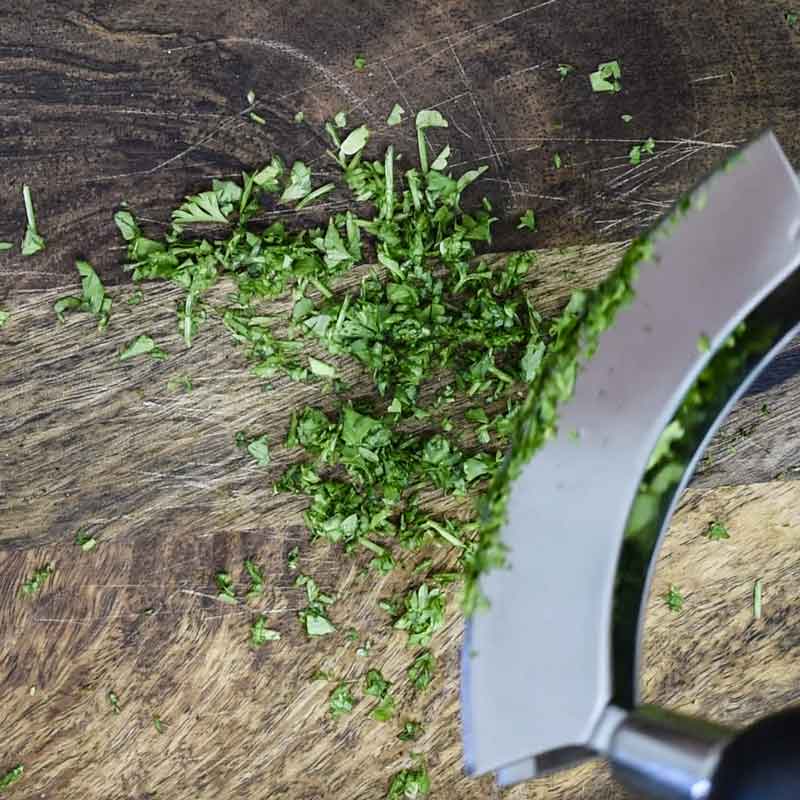 secret to making homemade chimichurri