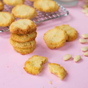 Keto Vanilla Shortbread Cookies