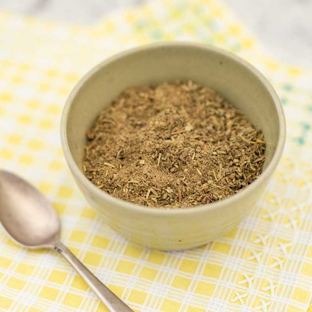 Poultry Seasoning Recipe Simple Herb & Spice Blend