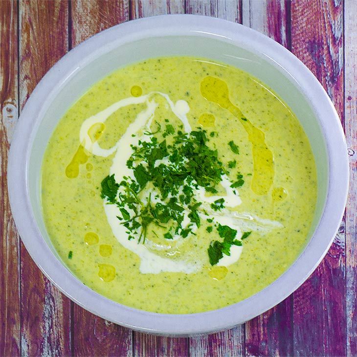 Keto leek and broccoli soup