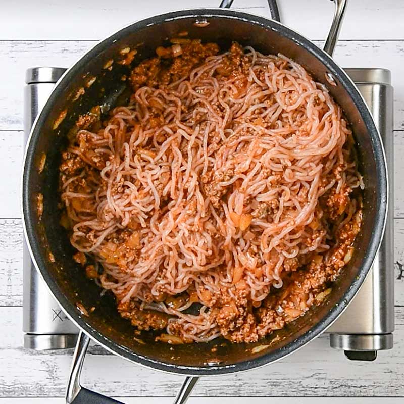 Keto Bolognese Casserole Ingredients in a saucepan