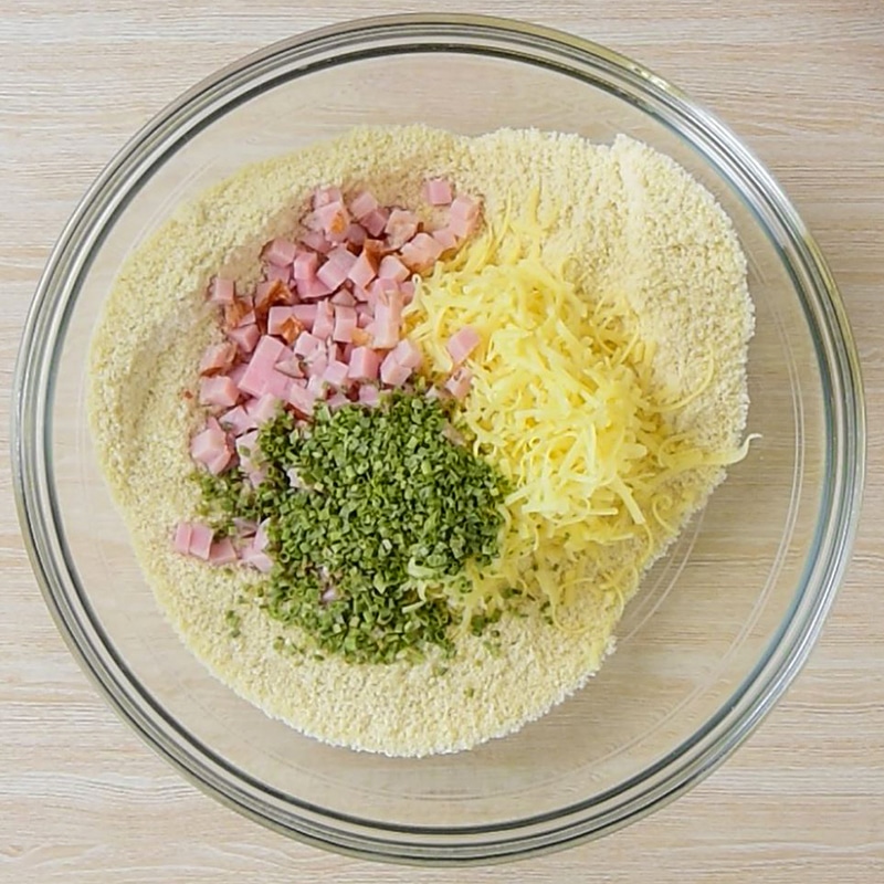 Keto Ham and Cheddar Scones Ingredients in a glass mixing bowl