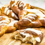 Keto Cinnamon Pretzels