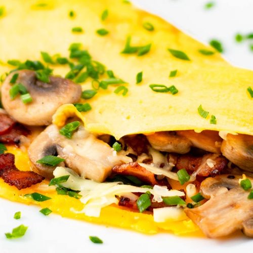 Keto omelet with mushroom and bacon