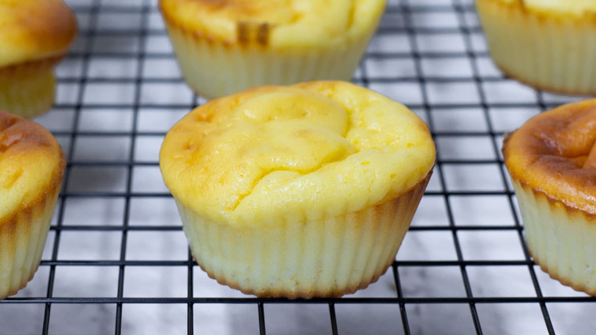 Keto Vanilla Muffins Soft & Moist (1g Carbs) My Keto Kitchen