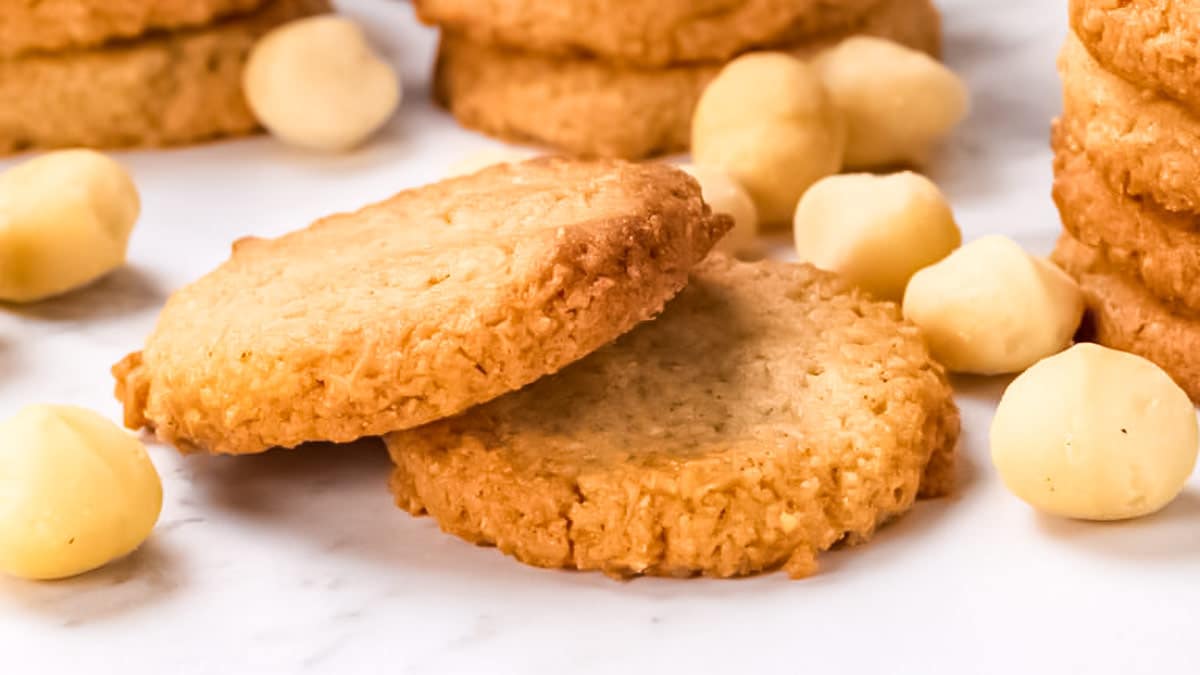 Best Keto Macadamia Nut Cookies Recipe (1g Carbs)