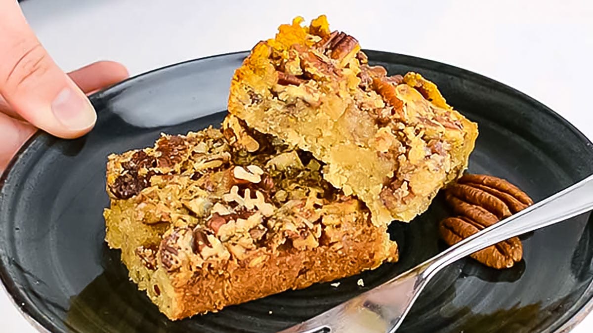 The Best Keto Pecan Bars Recipe (3g Carbs) Low Carb Slice