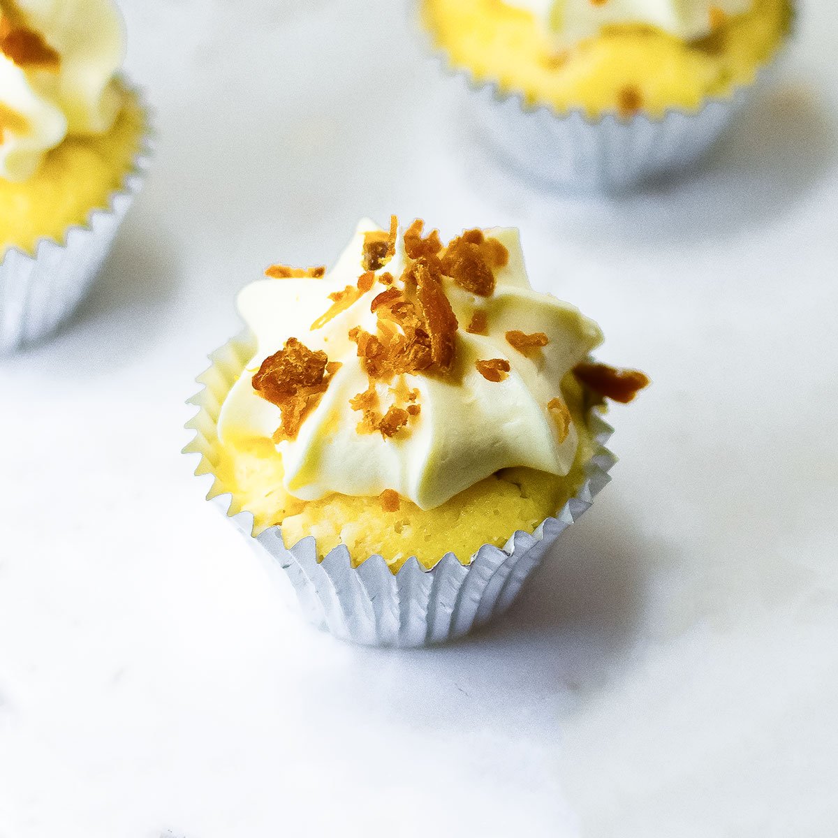 Keto maple bacon cupcakes recipe.