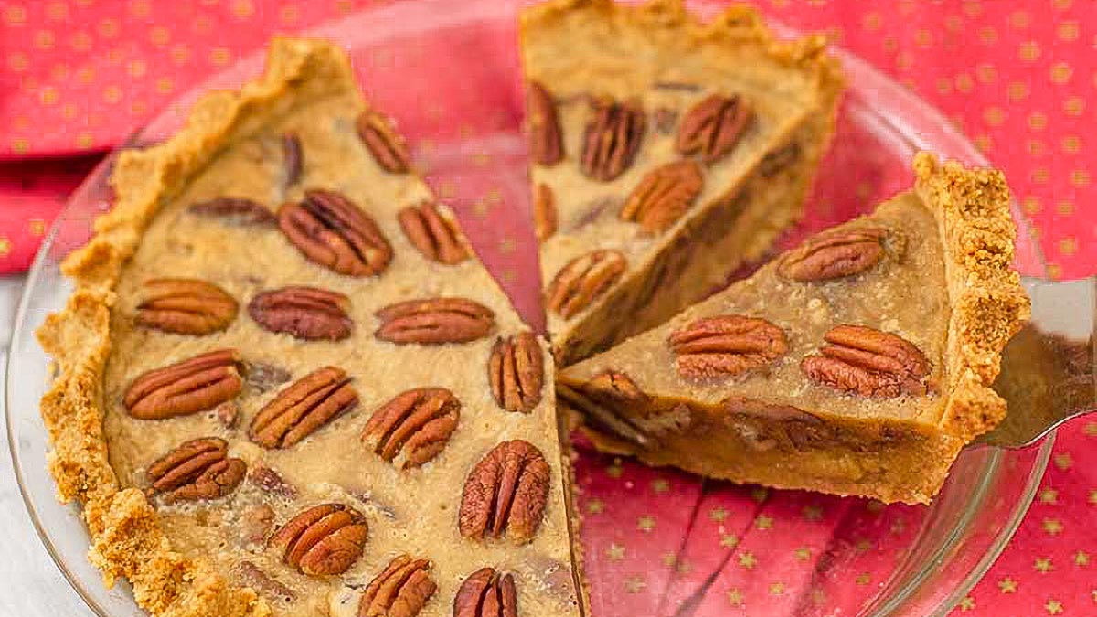 The Best Keto Pecan Pie Recipe (2g Net Carbs)