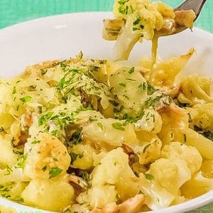 Creamy Keto Cauliflower Carbonara