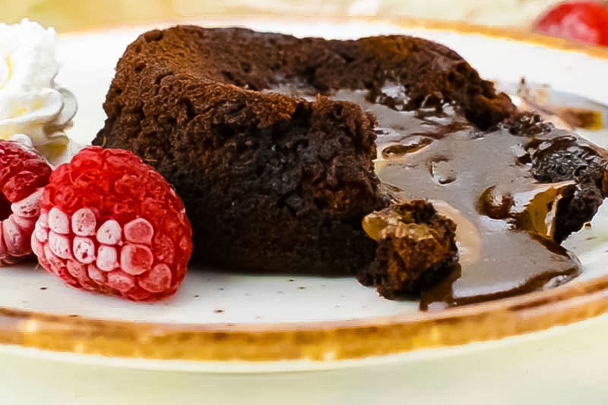 How to make a Chocolate Lava Cake