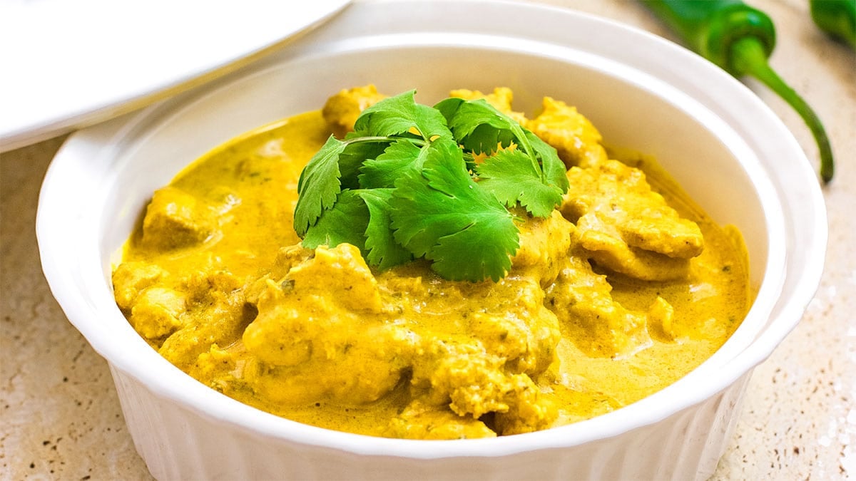 The Best Keto Chicken Curry Recipe (3g Carbs)