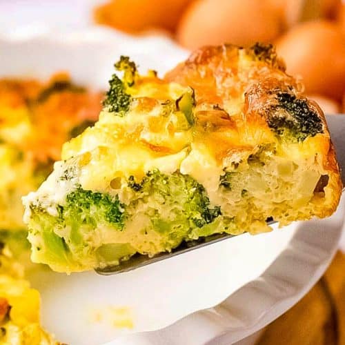 Keto crustless broccoli quiche slice.