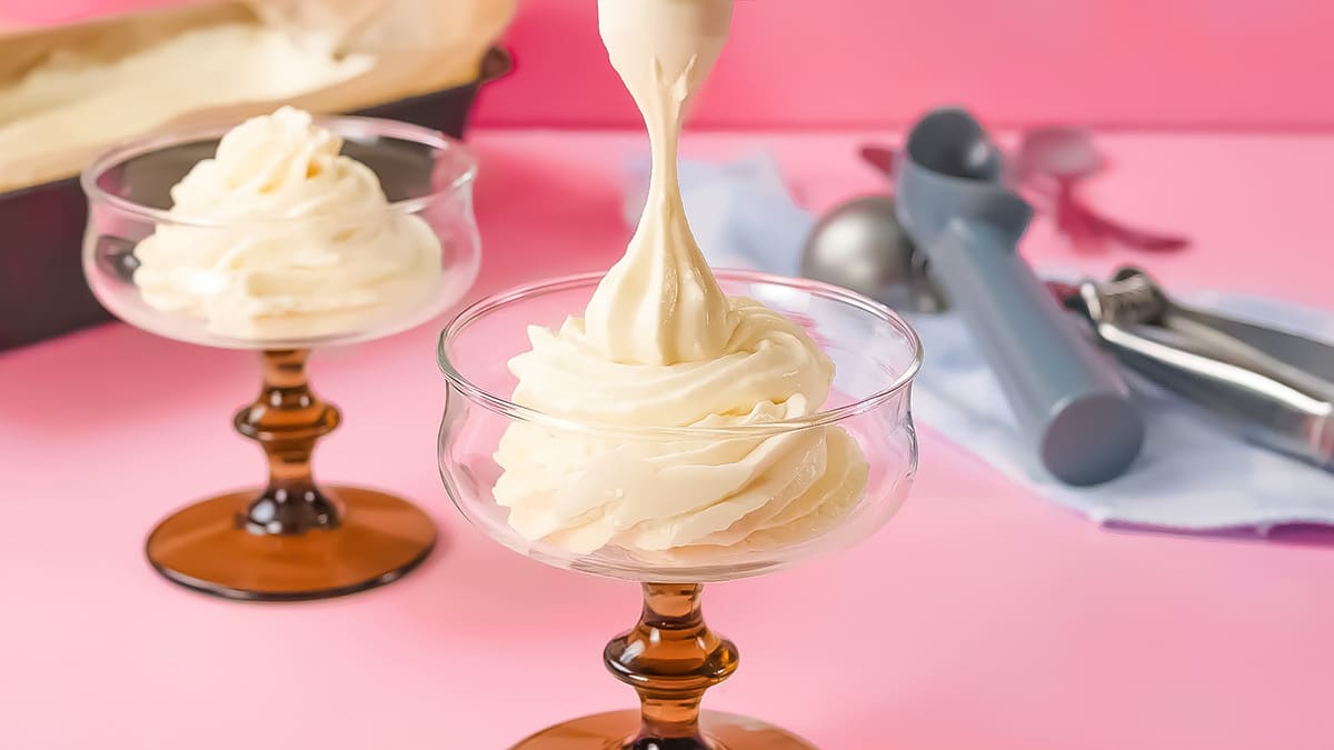 Keto Soft Serve Ice Cream Recipe - using Dash mini ice cream maker!, Recipe