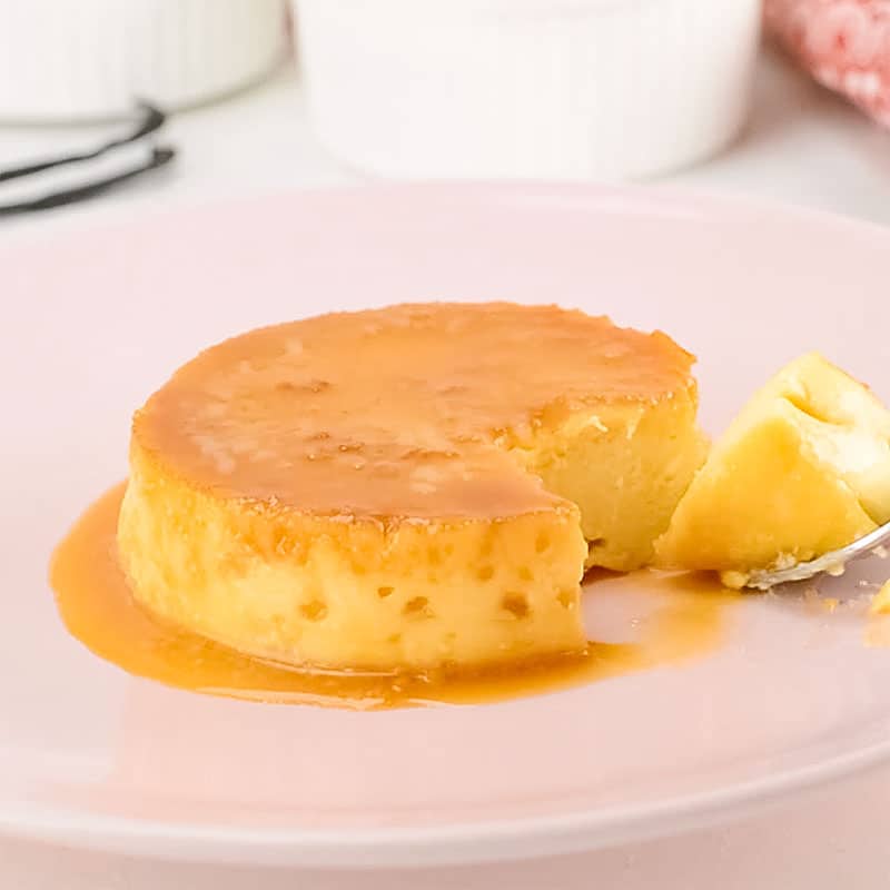 Keto flan on a plate.