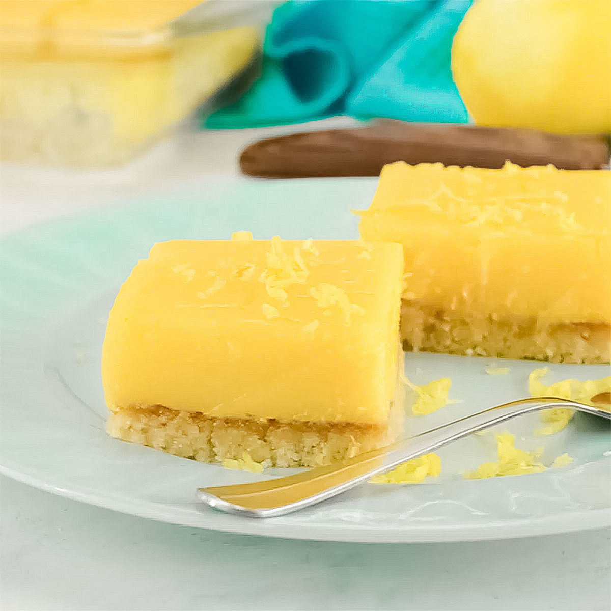 Keto lemon bars