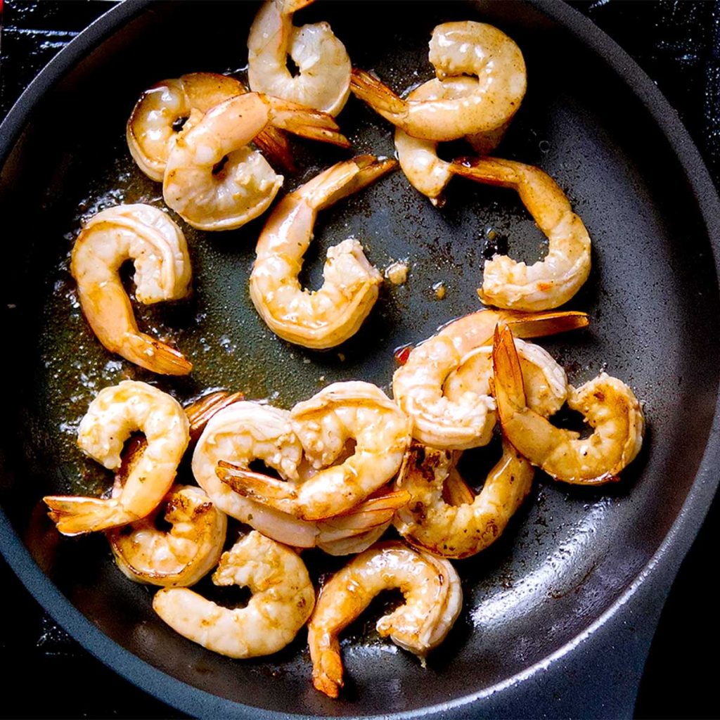 Tangy garlic shrimp recipe step 3.