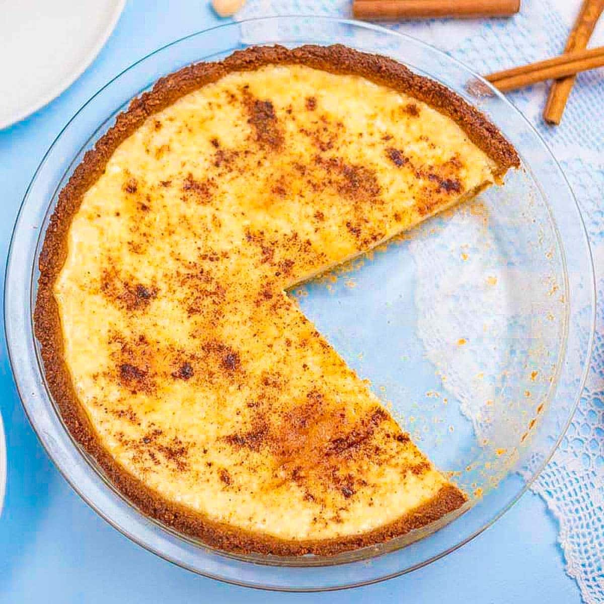 Keto cream pie in a baking dish.